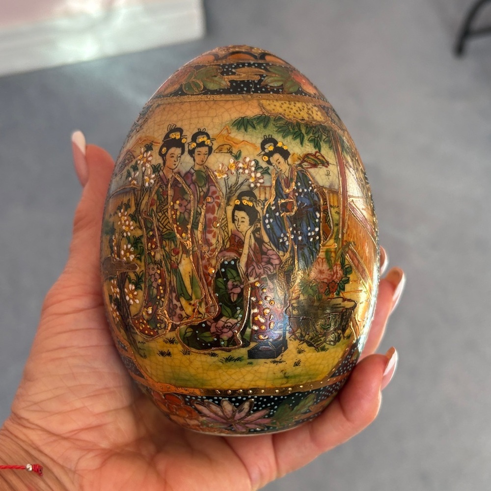 Handcrafted Oriental Decorative Egg with Multicolor Design